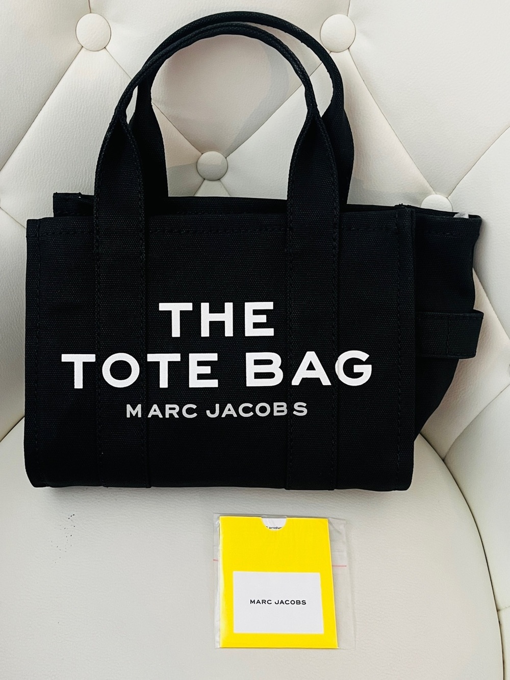 Marc Jacobs the Tote Bag Small with a crossbody strap Black